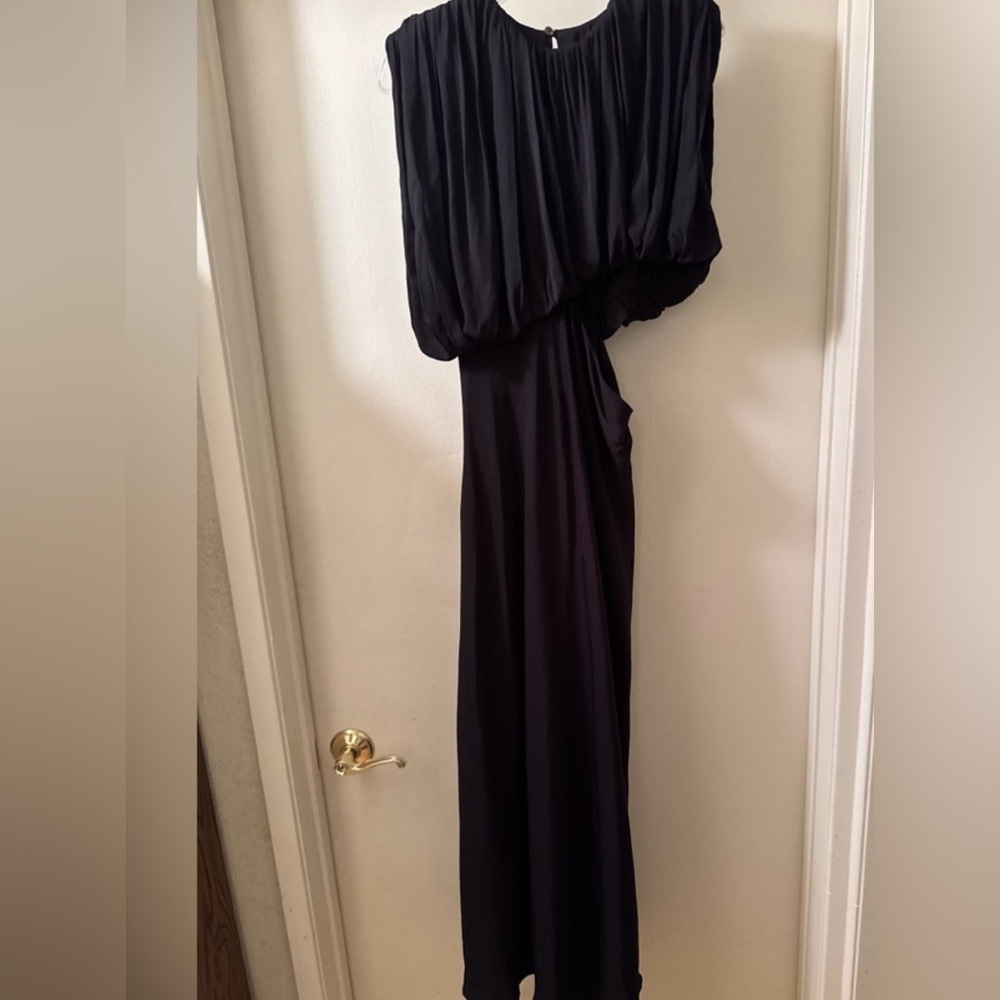 Third form cut out dress - Picture 3 of 3